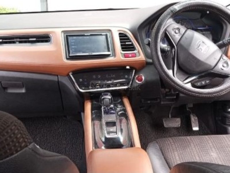 Toyota Vezel for Rent – Self Drive

• Available for short-term and long-term rental
•Personal  - Image 2