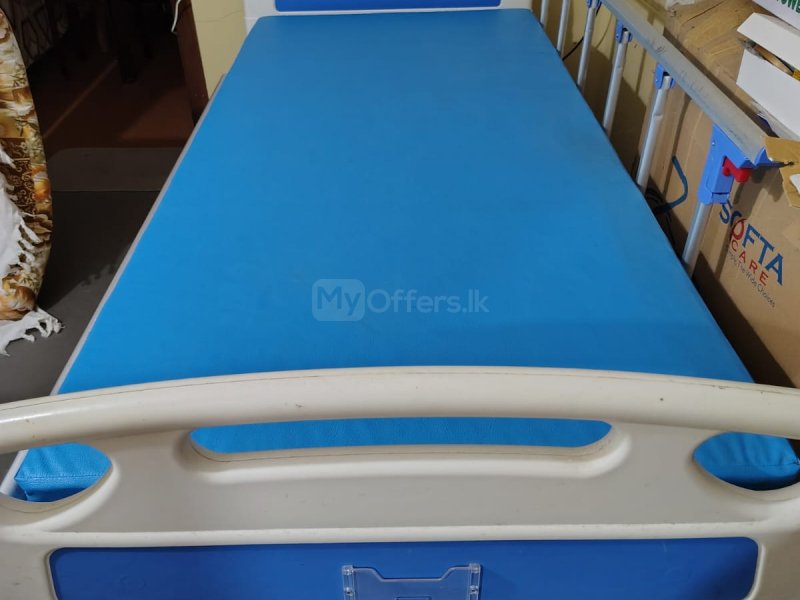 fully electric adjustable bed paired with a medium-firm orthopaedic mattress. These beds reduce join