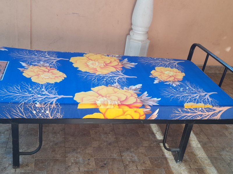 Steel single bed with mattress
Brand New
3 x 6
Bed 6500
Metress 5500