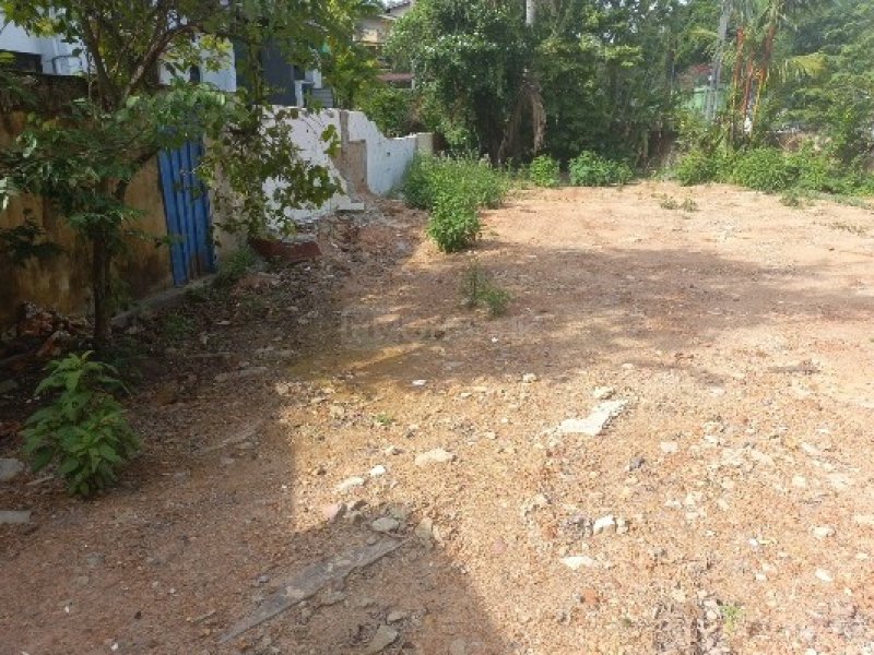 Nugegoda, Udahamulla, Jaya Road, 12 perch land for sale in a highly residential area, 300m from main - Image 4