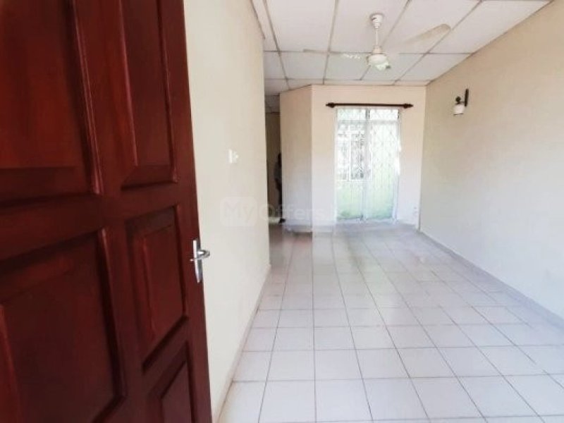 Single storied house in a cool and calm area at Nivasipura, Ekala.

Three bedrooms, Living area, Din - Image 2