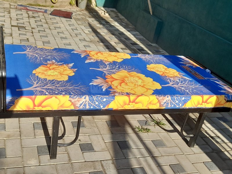 Steel single bed with mattress
Brand New
3 x 6
Bed 6500
Metress 5500 - Image 2