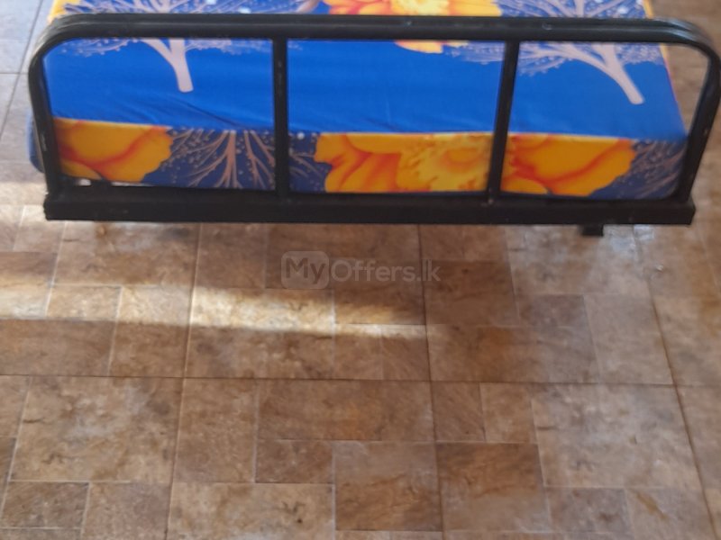 Steel single bed with mattress
Brand New
3 x 6
Bed 6500
Metress 5500 - Image 4