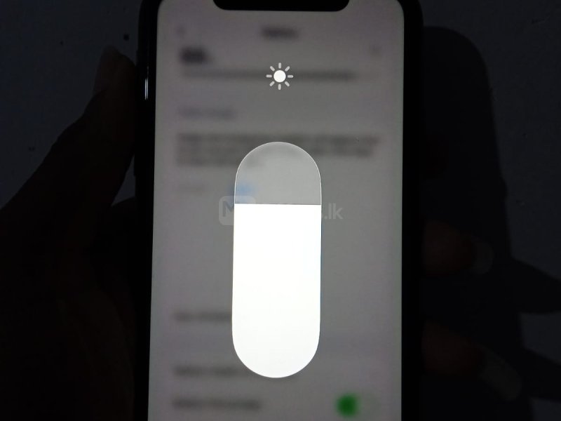 Iphone 11 (black)
   •Storage  128gb 
   •Original Battery health 94%
   •128GB storage✅