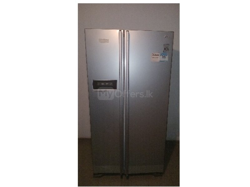 LG used side by side door fridge
Selling due to upgrade
Working perfectly below panel corroded due t