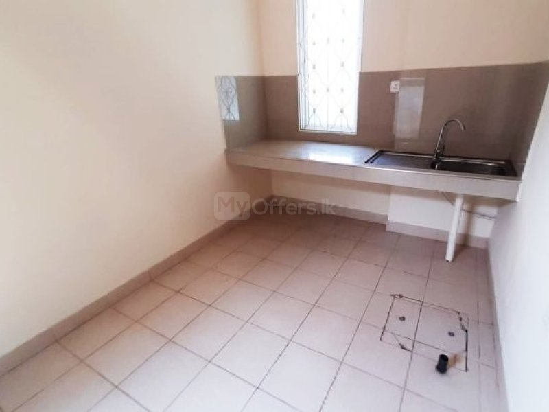 Single storied house in a cool and calm area at Nivasipura, Ekala.

Three bedrooms, Living area, Din