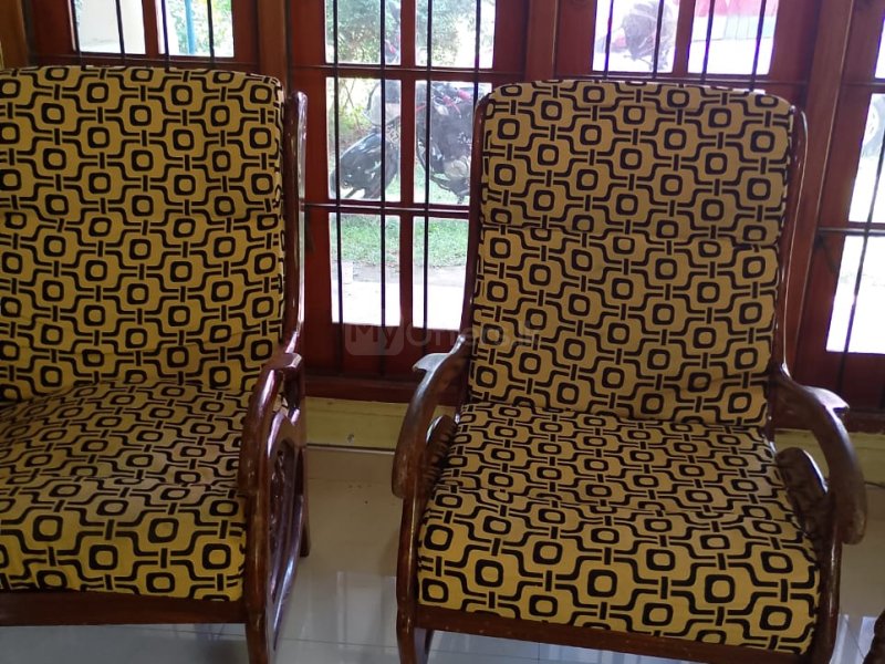 Used Teak sofa set  good condition. seen in pannipitiya, expecting 25,000/- contact 0704555836,07427 - Image 2