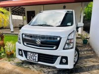 TAXI CABS BOOKING - SRILANKACABSERVICE.COM
Budget Taxi Service Cab Service Van For Hire Lorry For Hi - Image 4